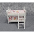 Miniatyrbild 2 av 5: Vit minikidssängset, realistiska sovrumstillbehör för dockor, rosa sängkläder, vitt trä, skala 1/12