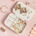 Miniatyrbillede 3 af 5: （Pink）Smykkeorganiseringsboks, Displayholder til ringe, øreringe, halskæder, armbånd, bedste gaveæske til piger, mødre, kvinder