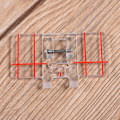 Pikkukuva 5 / 8: Läpinäkyvä muovi Parallel Stitch -jalka Brotherin kotikäyttöön tarkoitetuille ompelukoneille