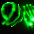 Miniatyrbillede 3 af 4: Led Blinkende Handsker Glød 7 Modes Lyser Fingerbelysning Dans Rave Party Børn Green