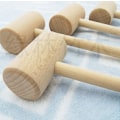 Miniatyrbillede 2 af 3: Træhammer Massivt Træ Krabbehammer Legetøj Mallet Bambus Vin Træhammer Håndlavet Hammerslag Golden Egg Trækagehammer,