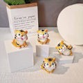 Pikkukuva 3 / 4: 3 kpl Sarjakuva Tiger Animal Shape Funny Expression Doll Keltainen