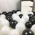 Miniatyrbilde 3 av 5: 100 ballonger dekorasjon svart