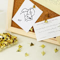 Miniatyrbillede 3 af 5: 100 stk. Guld Push Pins, Trekantformede Push Pins med Stålspids Guld Tommelfinger Knapper Dekorative Push Pins til Korktavle