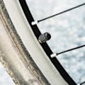 Pikkukuva 4 / 4: (1.2×1×1cm) 6 kpl Auton Renkaan Venttiilin Suojuksia, Venttiilin Suojuksia, Auton Renkaan Suojuksia, Auton Venttiilin Suojuksia, Yleismallin Venttiilin Suojuksia, Musta Ca:lle