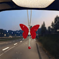 Pikkukuva 3 / 5: (Punainen) Auton Peiliriipus Crystal Butterfly -suunnittelulla Onnea Matkalle Vaurauden ja Onnen Toivossa