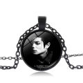 Pikkukuva 1 / 3: Korun riipus Michael Jackson -riipus (4)