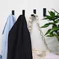 Miniatyrbillede 4 af 5: Foldbar kollisionshindrende vægkroge med afrundede kanter for sikkerhed 2 stk. Foldbare Krog til Tøj