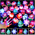 Miniatyrbilde 1 av 5: 25 stk Juleringe med LED-lys for barn - Julegaveposer for barn - Blinkende juleleker