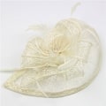 Miniatyrbilde 3 av 5: Bred, Sjarmerende Blomster Hårklipp Cocktailhatt Formelle Bryllup Anledning