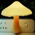 Miniatyrbillede 4 af 4: Sensor LED Natlampe Stikkontakt Væghængt Lampe, Energibesparende Natlys Sød Svampe Natlys til Voksne Børn Soveværelse,Ba