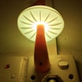 Miniatyrbillede 2 af 4: Sensor LED Natlampe Stikkontakt Væghængt Lampe, Energibesparende Natlys Sød Svampe Natlys til Voksne Børn Soveværelse,Ba