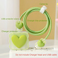 Miniatyrbilde 2 av 4: (Love Green) 5 i 1 DIY 18W 20W Hjerteform Beskytter Datakabel USB-lader Ledning Øretelefon Ledningssparer Organizer Kompatibel