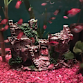 Miniatyrbilde 2 av 5: Akvariedekorasjon i harpiks - Fiskegjemmested i form av et gammelt slott