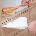 Miniatyrbillede 3 af 4: Minidustpan, 2-pak Portable Træ Dustpan og Kost, Lille Multifunktionel Kost til Sofaer, Bord, Tastaturer og Bil