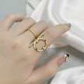 Miniatyrbillede 4 af 5: 1 stk. Lille Geometrisk Silketørklæde Ring Broche til Kvinder Piger Mode Chic Rund Bar Sjal Tørklæder Spænde Wrap Lås Cl