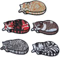 5 ST Söta Djur Sovande Katt Stryk På Patch, DIY Dekorativa Broderade Patch Tillbehör för Kläder Jacka Jeans Hattar Väskor Ryggsäckar