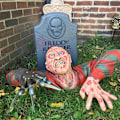 Pikkukuva 4 / 8: Horror Creeper Zombie Garden -patsas Halloween-koriste type-A