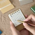Miniatyrbilde 3 av 8: 2025 Mini enkel liten skrivebordskalender lomme bærbar kalender P A1