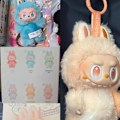 Miniatyrbillede 3 af 8: 1 stk. Labubu V3 The Monsters Big Into Energy Series Vinyl Fac A4
