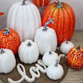 Pikkukuva 3 / 8: 7-osainen keinotekoisten kurpitsamallien setti Halloween-koristeluun B