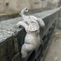 Miniatyrbillede 5 af 7: e Klatrende Elefant Blomsterpotte Krammer Figurer Resin Hængende E