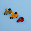 Pikkukuva 2 / 5: Dollhouse Miniatyyri kolmipyöräinen moottoripyörä Mikromaisema Fairy G Red