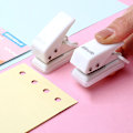 Miniatyrbillede 2 af 5: e Mini Single Hole Shape Punch til Planner Disc Ring DIY White