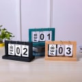 Pikkukuva 2 / 7: Puinen Vintage Home Calendar Cafe Desktop Koriste A2