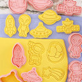 Miniatyrbillede 4 af 5: 8 stk./sæt Space Astronaut Biscuit Form 3D Cartoon Cookie Form