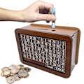 Miniatyrbild 8 av 8: Dekorativ sparbössa i trä med räknare A16