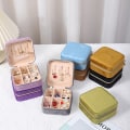 Miniatyrbilde 2 av 8: Fløyels smykkeskrin Travel Square Style smykkeoppbevaringsveske Black