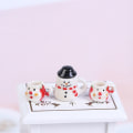 Pikkukuva 2 / 5: Nukkekodin miniatyyri joulukeramiikkakupit ja set