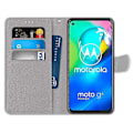 Pikkukuva 3 / 4: Yhteensopiva Motorola Moto G8 Power -puhelimen kanssa, värillinen piirros, ristikkäinen kuvio, vaakasuuntainen läppä PU-nahkakotelo pidikkeellä, korttipaikoilla, lompakolla ja kaulanauhalla Cat Drinking Soda