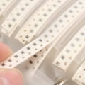 Pikkukuva 2 / 5: CASA 8500PCS Kapasitanssinäytevihko, 170 arvoa kaikki sarjat SMD Ohm kondensaattori, 1% SMD vastusnäytevihko