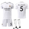 Pikkukuva 1 / 2: Real Madrid Kotipaita Lapsille ja Aikuisten 2024-2025 + Sukat Nro 5 Bellingham XL