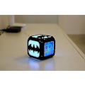 Miniatyrbillede 4 af 5: Superhelt Batman Alarmur 3d Stereo Stum LED Nattelys Elektronisk Ur Højre Spil (syv Farver Usb Opladning) [L]