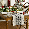 Miniatyrbillede 2 af 5: Julebordløber med sølvfarvede bøffelternede snefnug, sæsonbestemt vinterkøkken spisebordsdekoration til festindretning 33x229 cm (LGL)