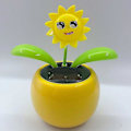 Miniatyrbillede 4 af 5: Solardansende Figurer Ow Bil R Gul Potte # LGL