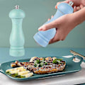 Miniatyrbilde 4 av 4: Høykvalitets Salt- og Pepperkvern i Eiketre med Justerbar Grovhet og Påfyllbar - GOOD LGL Light Ocean Blue- Nordic Green