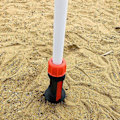 Miniatyrbillede 2 af 5: sort Fod, Parasolholder, Skrueholder, Jordspyd, Diametre 19-32 mm, Camping, Strand, rød (LGL)