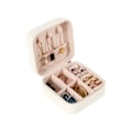 Miniatyrbild 1 av 11: Resefodral Organizer Mini PU Läder Förvaring För Ringar Örhängen Halsband Box Z8B5 white 1PC
