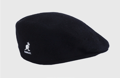 Platt basker, unisex vardagsbasker, vinterkeps, ull, svart med vit etikett.