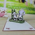 Pikkukuva 4 / 5: 3D Panda Popup -onnittelukortti, Eläinaiheiset Panda-onnittelukortit, Panda Popup -kortti kirjekuorella ja viestillä useimpiin tilaisuuksiin