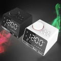 Pikkukuva 2 / 2: Herätyskello Radiokaiutin Kaksois-Snooze-kello USB-lataus white