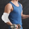 Miniatyrbild 5 av 5: Ett par armbågsskydd med tjock svampvaddering Andas armbåge W