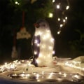 Miniatyrbillede 8 af 8: Havebelysning Penguin Akryl left penguin small