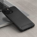 Miniatyrbild 7 av 7: SKALO iPhone 13 Armor Carbon Stöttåligt TPU-skal - Fler färger Svart