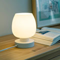 Miniatyrbillede 4 af 6: Touch Bedside Lampe - Moderne Lille Lampe til Soveværelse, Stue, Natbord, Skrivebord med Hvid Glas Skærm, Dæmpbar, Enkel Design, Gave