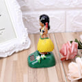 Miniatyrbild 4 av 5: 1 st bilprydnader Hawaii flicka Hula skakande huvud leksak solenergi bil interiör
